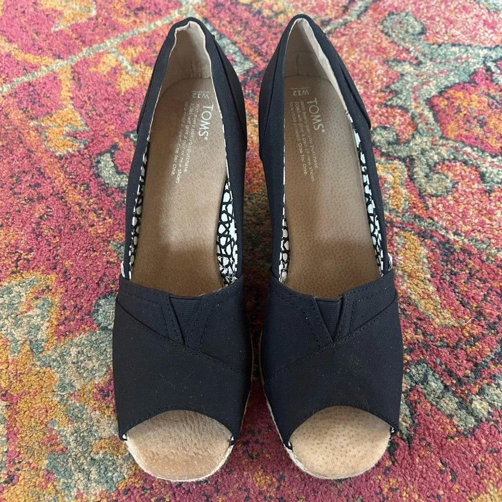 NWOT TOMS | Women’s Black Canvas Peep-Toe Michelle Wedge Espadrille Heels Sz 12